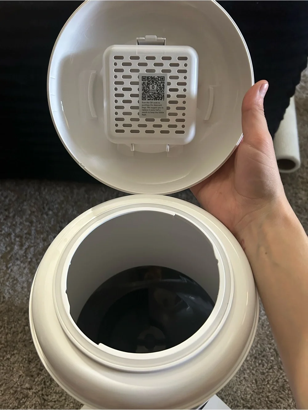 Petlibro automatic Pet Feeder with camera - White